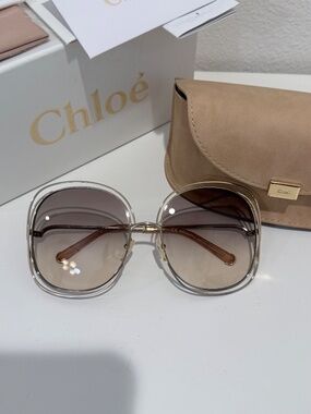 Chloé CE126S Oversized Sunglasses Gold Frame Gradient Lens